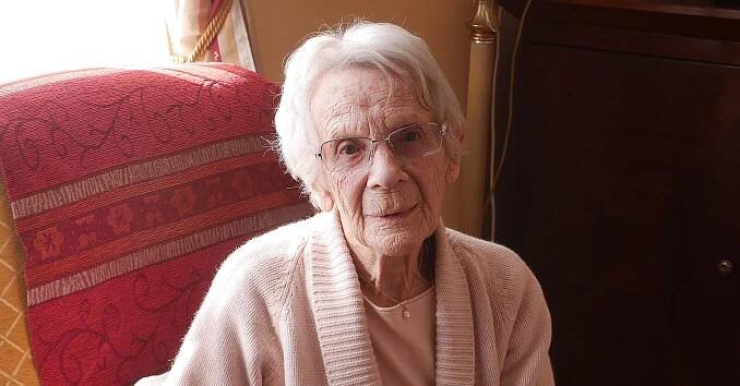 Život šel, jak šel. Vždycky jsem byla vděčná za to, co mě potkalo, říká stoletá herečka Alexandra Myšková