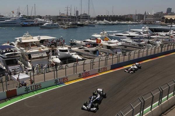 Foto: Okruh ve Valencii chátrá, střídání s Barcelonou je v nedohlednu