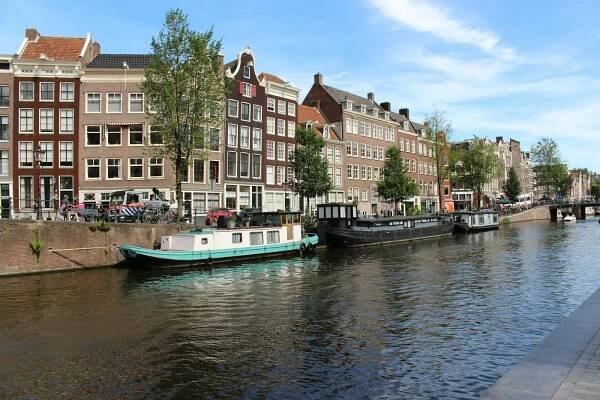 bezplatná Základová fotografie zdarma na téma Amsterdam, amsterdam město, budovy Základová fotografie