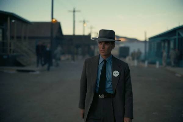 Cillian Murphy is J. Robert Oppenheimer in OPPENHEIMER, written, produced, and directed by Christopher Nolan.
