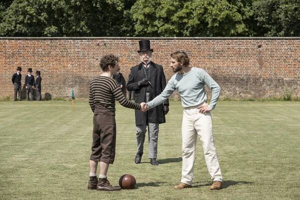 Gerard Kearns, Edward Holcroft - Hra z Anglie - Epizoda 1 - Z filmu
