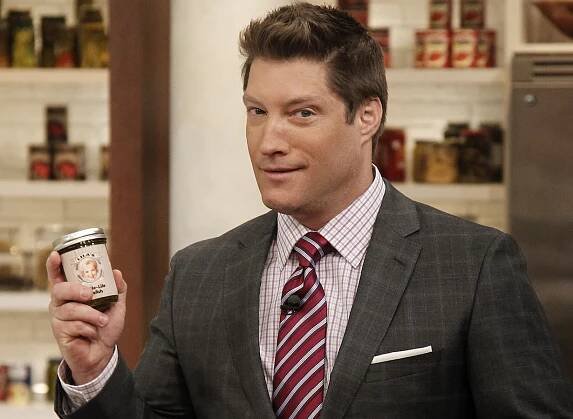 GENERAL HOSPITAL - AJ (Sean Kanan) and Tracy (Jane Elliot) face off on "The CHEW" with a “Clash of The Condiments” on the Monday, May 13th episode of "General Hospital." The Emmy-winning daytime drama "General Hospital" airs Monday-Friday (2:00 p.m. - 3:00 p.m., ET) on the Walt Disney Television via Getty Images Television Network. GH13 (Photo by Lou Rocco/Disney General Entertainment Content via Getty Images) SEAN KANAN