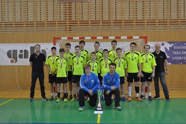 Cesta ZŠ Zubří sportovní ligou v házené – Základní škola Zubří, okres Vsetín