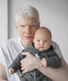 Jak vypadá dítě tohoto úžasného páru: albín Bera Ivanišvili a jeho žena Nanuka Gudavadzeová | Česká Planeta