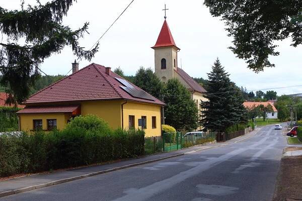 Obec Kařez na Rokycansku je od soboty Vesnicí roku 2022 Plzeňského kraje.