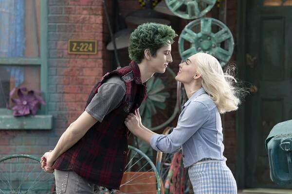 Milo Manheim, Meg Donnelly - Zombie 3 - Z filmu
