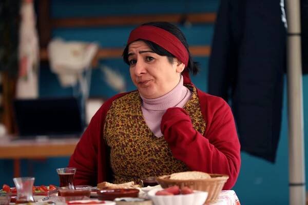 Láska, rozum, pomsta - Epizoda 29 - Z filmu - Zeynep Kankonde