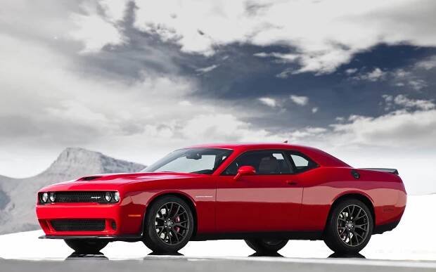Je vám 717 koní málo? Dodge chystá ještě silnější Challenger Demon