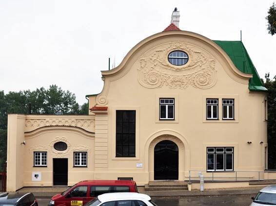 Příběh starostovy vily v Bílině neutichá