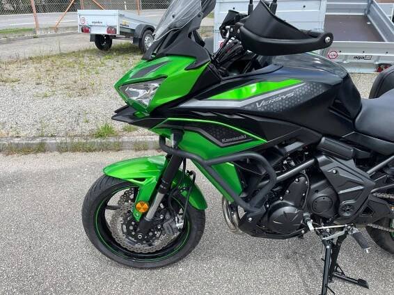 Kawasaki Versys 650 2023 nové v ČR,serviska,1.majitel, 3kufry