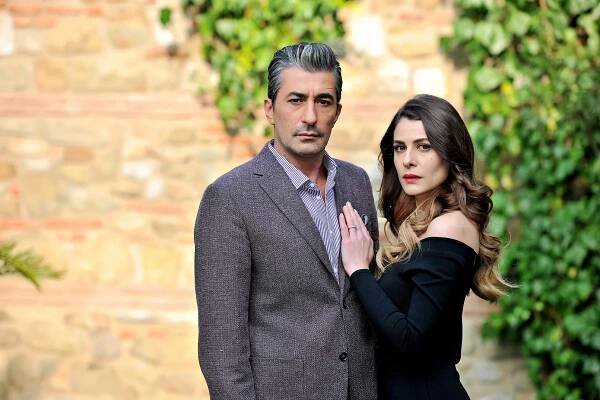 Vyměněné osudy - Promo - Erkan Petekkaya, Ebru Özkan Saban