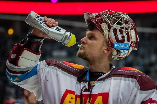 První zápas předkola Generali play off Tipsport extraligy ledního hokeje se odehrál 6. března v liberecké Home Credit areně. Utkaly se celky Bílí Tygři Liberec a HC Sparta Praha. Na snímku je brankář Sami Tapani Aittokallio.