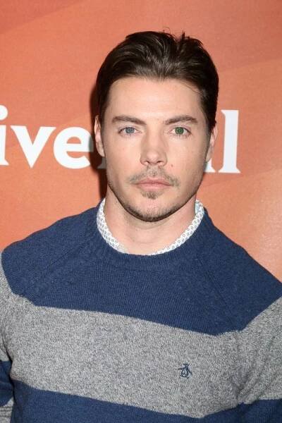 Josh Henderson at arrivals for 2017 NBC Universal Summer Press Day, The Beverly Hilton Hotel, Beverly Hills, CA March 20, 2017. Photo By: Priscilla Grant/Everett Collection