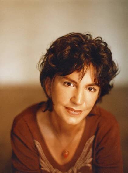 Mercedes Ruehl - Jablko sváru - Promo