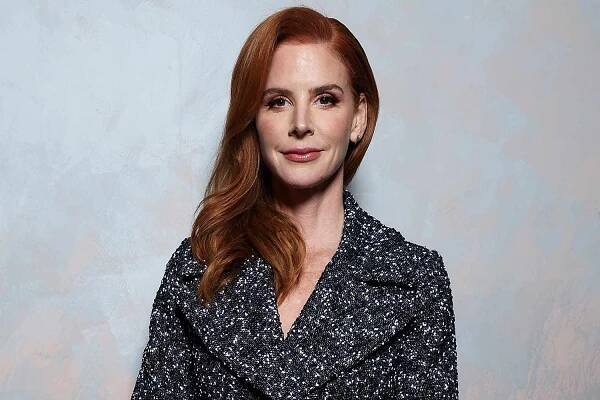  Sarah Rafferty attends the Lanvin Womenswear Spring/Summer 2023 show as part of Paris Fashion Week on October 03, 2022 in Paris, France. 