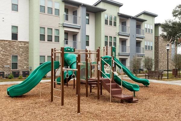 Woodland Creek Apartments - Prospera Housing Community Services