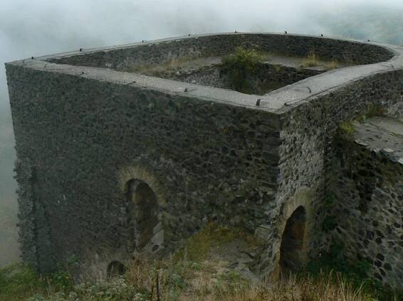 Zřícenina hradu Šomoška - vstupné, otevírací doba, zajímavosti, počasí, fotografie