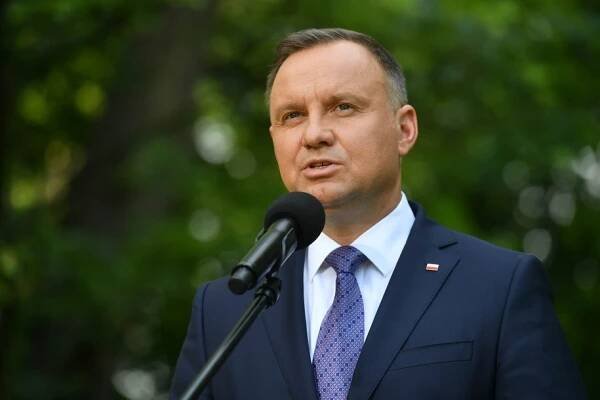 Złota rada ministra Czarnka: Można jeść trochę mniej i trochę taniej