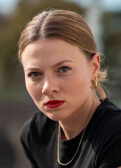 Florian Köppl - Alexandra Schmidt - Actress Headshots
