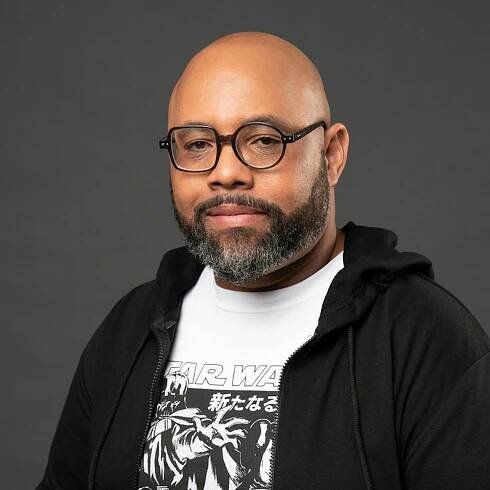 Anthony Q. Farrell On Diverse Family Comedies, '90s Nostalgia and Why 'The Office' Will Never Die