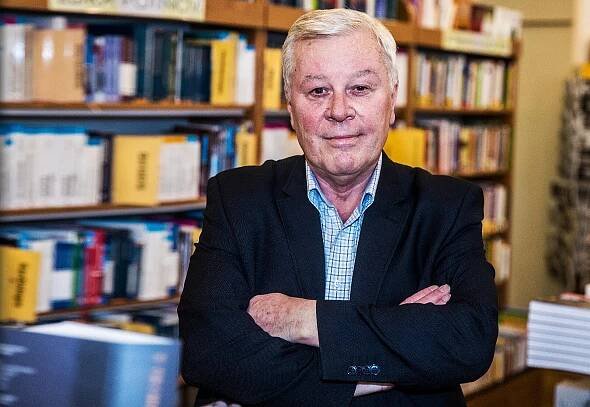 Skálopevná lež. Vinu za Katyň přiznali už Gorbačov a Jelcin