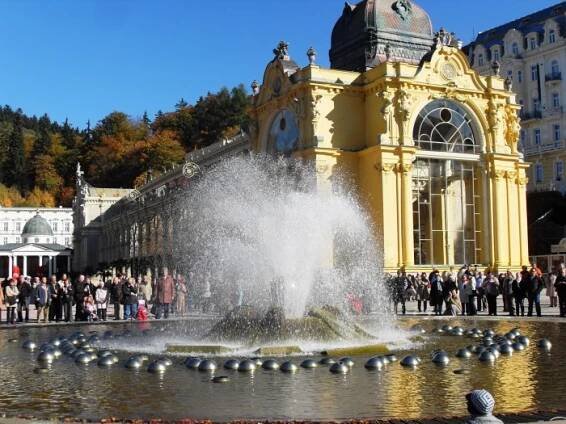 i60.cz: Mariánské Lázně 3: město a zpívající fontána