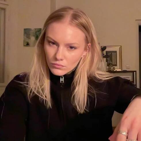 Provokace mladičké zpěvačky Annet X (23): Bílé tričko odhalilo i to, co nemělo!
