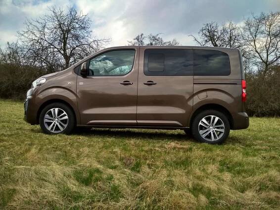 Peugeot Traveller 2.0 HDi 4x4 Dangel: Rallye dodávka | Dodávkář, Recenze & testy | Autíčkář.cz