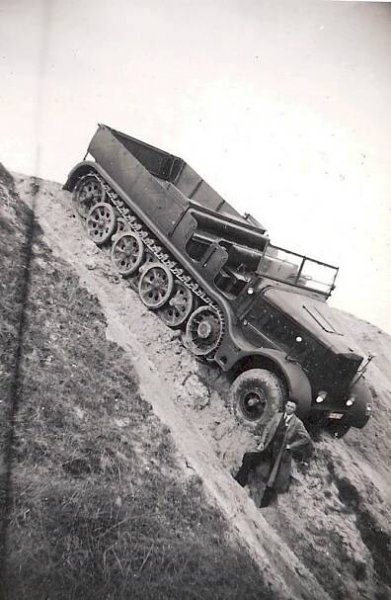 Sd.Kfz. 9 on a steep slope.