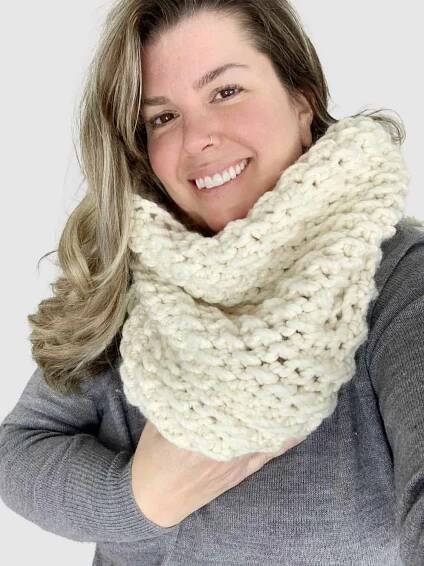 Easy Peasy Crochet Cowl Pattern – The Wellington