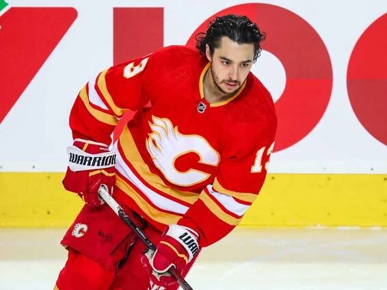 WWE showcases Calgary’s tribute to Johnny and Matthew Gaudreau