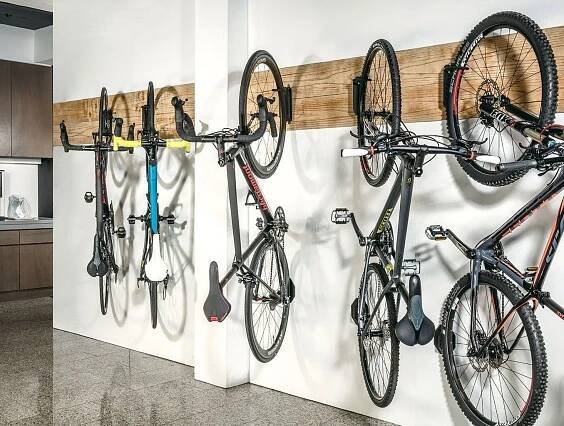 Držák kola na stěnu Topeak Swing-Up Ex Bike Holder | Cyklomania.cz