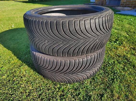 Zimní pneu Michelin Alpin 5 225/45/17