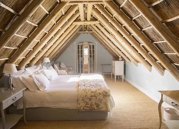 This Is When to Install a Knee Wall in Your Attic