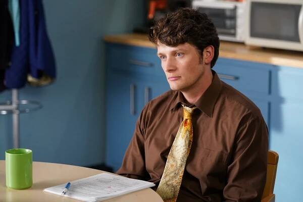 Schooled - Titanic Love - Z filmu - Brett Dier