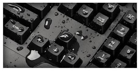 Logitech G213 - CZ/SK