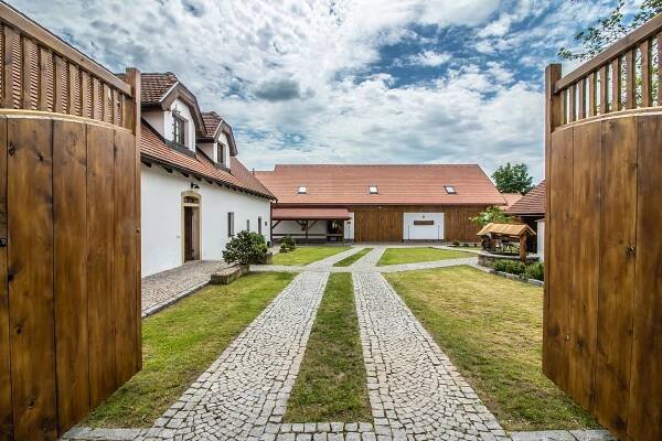 Fotogalerie - Městys Libice nad Doubravou