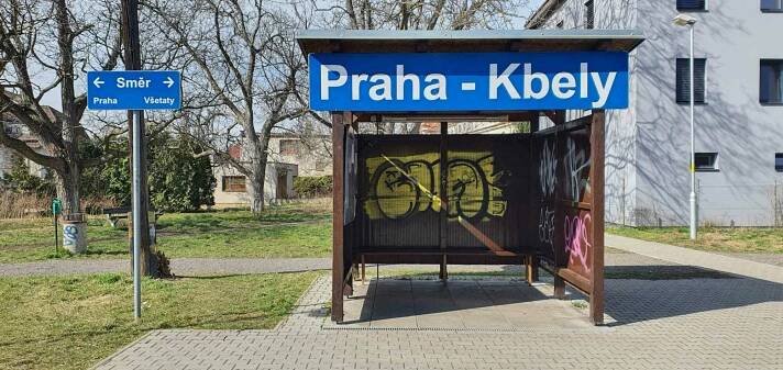 Praha-Kbely - vlakem, popis a fotky - cestujte Vlakem jednoduše