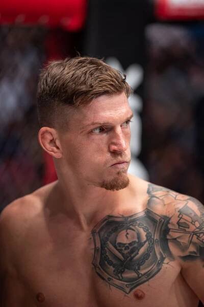 Brazilské ticho, žádná show slavného UFC. Čecha čeká zvláštní premiéra