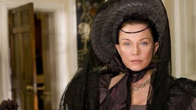 Malá Dorritka - Z filmu - Amanda Redman