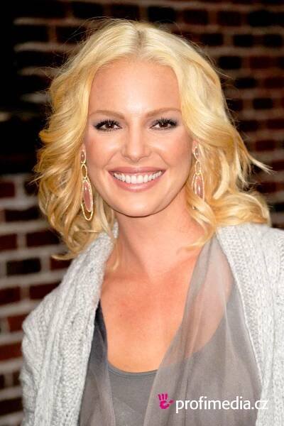 Katherine Heigl - celebrity účes - HappyHair