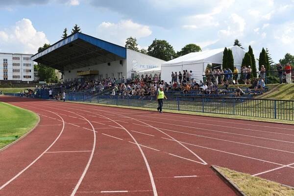 Stadion a fotbalová hřiště | Sportoviště Tachov