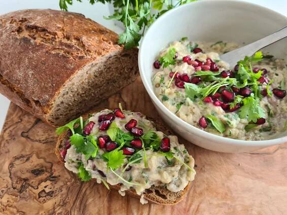 Baba Ghanoush: arabská lilková pomazánka