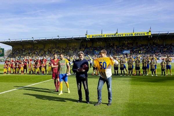 SFC Opava - Dukla Praha 2:0.