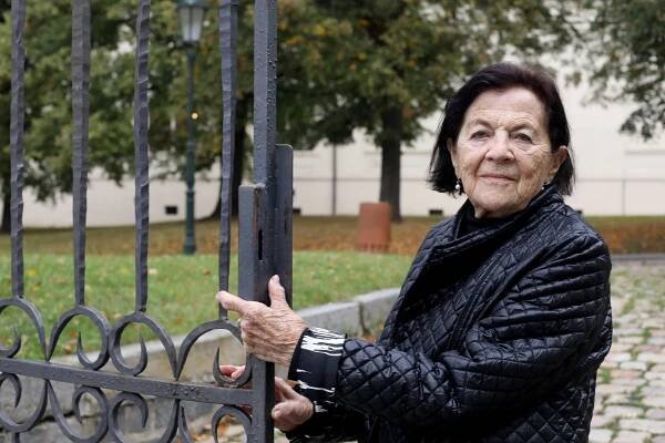 Za Izrael se dnes stydím. Ve vládě je ta největší sebranka, říká spisovatelka, která přežila Osvětim