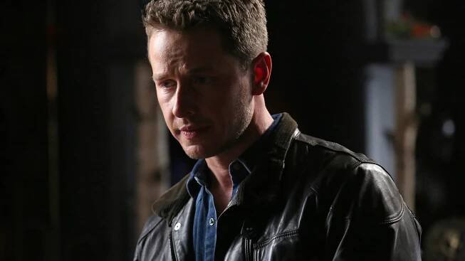 Princ Krasoň / David Nolan / princ James (Josh Dallas)