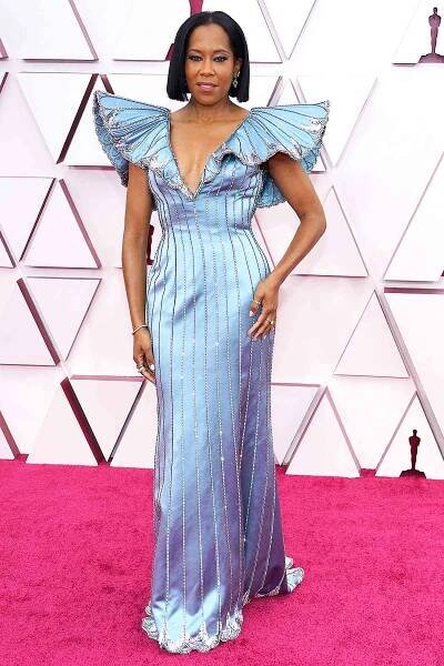 Regina King Makes a Major Entrance at the 2021 Oscars in Custom Louis Vuitton