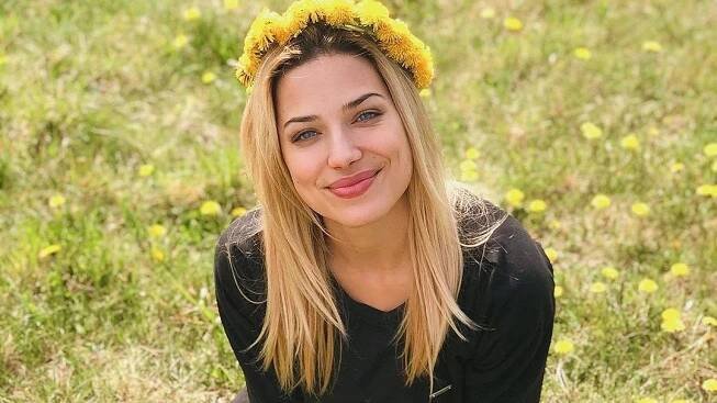 Takhle přirozenou ji na obrazovkách neuvidíte: Sexy Perkausová se bez make-upu proměnila v něžnou vílu