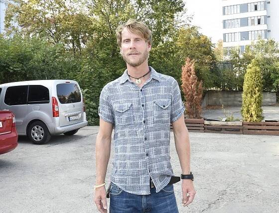 Herec Jaromír Nosek poprvé o rozvodu, nové lásce i hulení trávy: Proč se mu rozpadlo manželství?