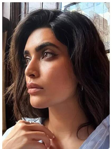 Karishma Tanna radiates effortless charm in pastel hues and summer moods